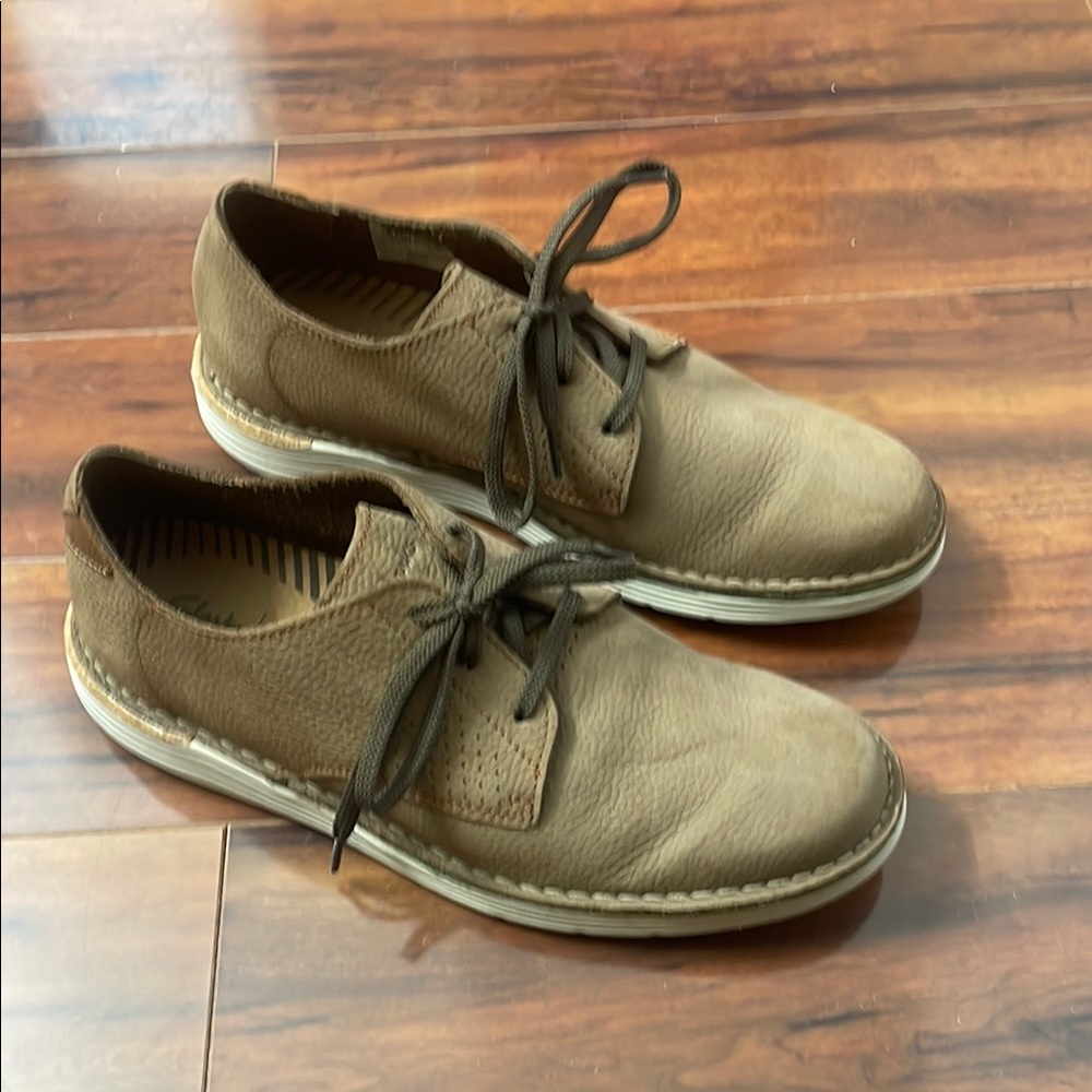 Clarks Brown Oxfords with Lace-Up Style and Rounded Toe